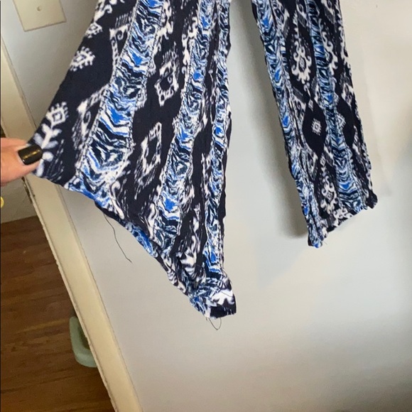 Girls flow pants brand new with out tag never worn - Picture 2 of 4